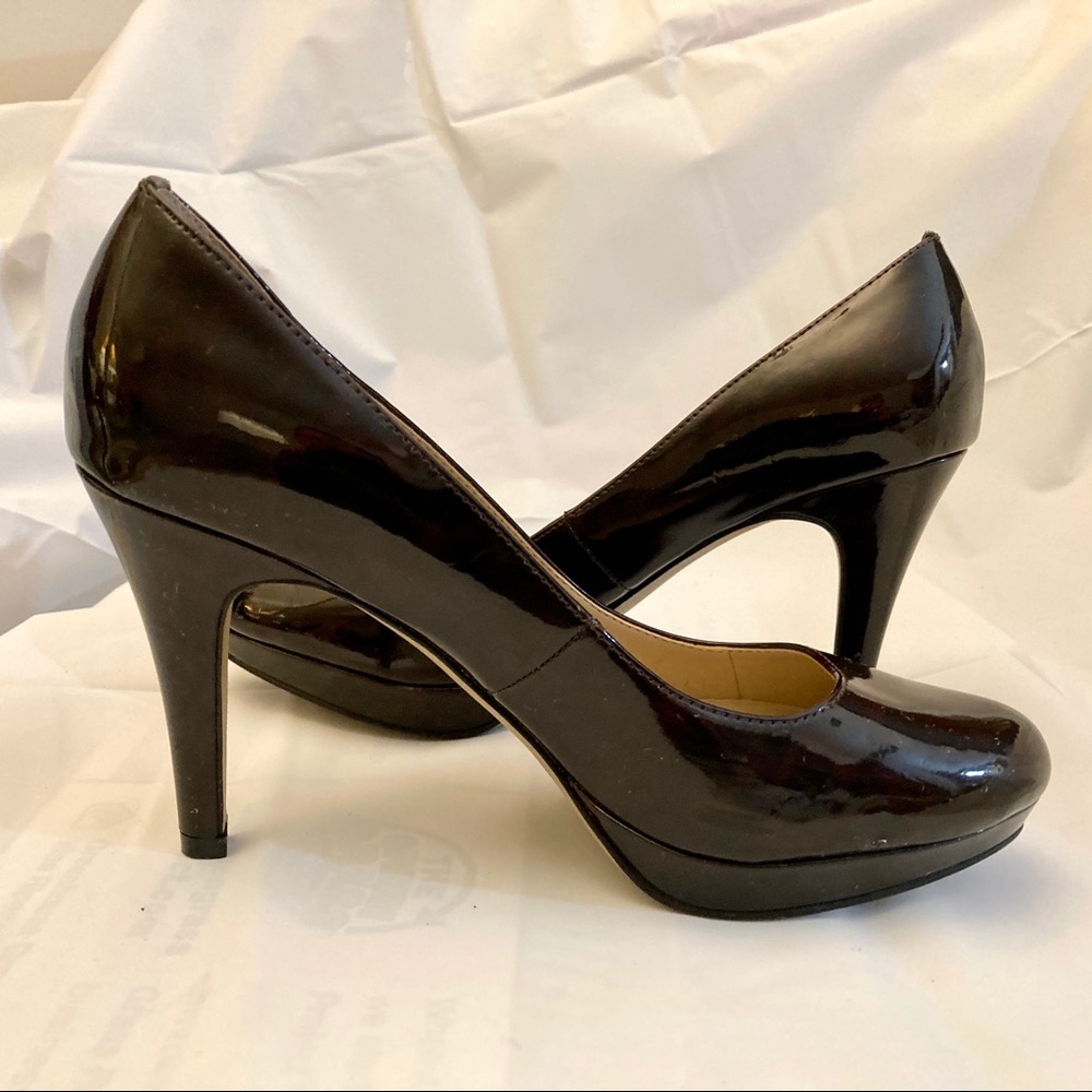 Brown Patent Leather 4” High Heels Ellen Tracy Pumps Size 7.5 M